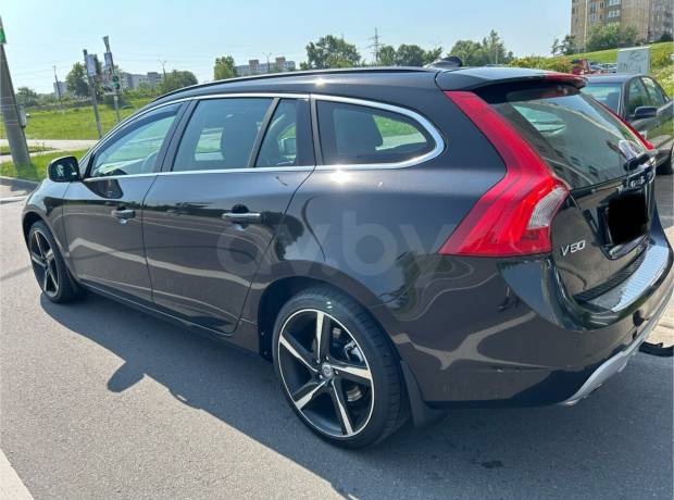 Volvo V60 I