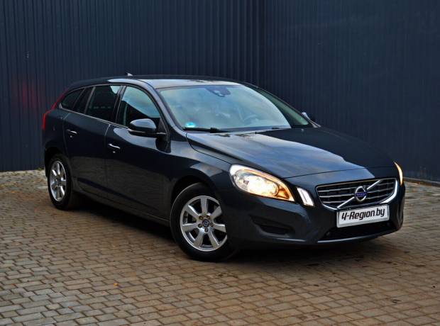 Volvo V60 I