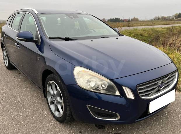 Volvo V60 I