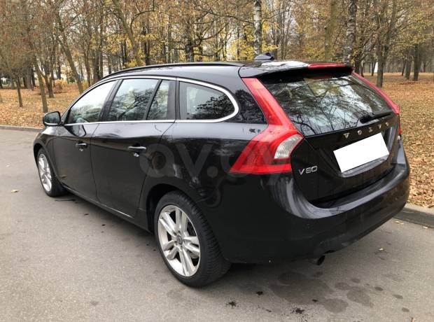 Volvo V60 I