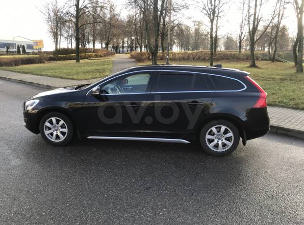 Volvo V60 I