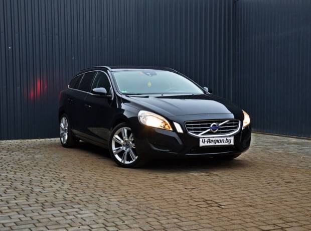 Volvo V60 I