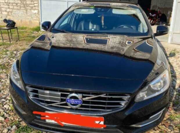 Volvo V60 I  Рестайлинг, 2015, пробег 222000 км