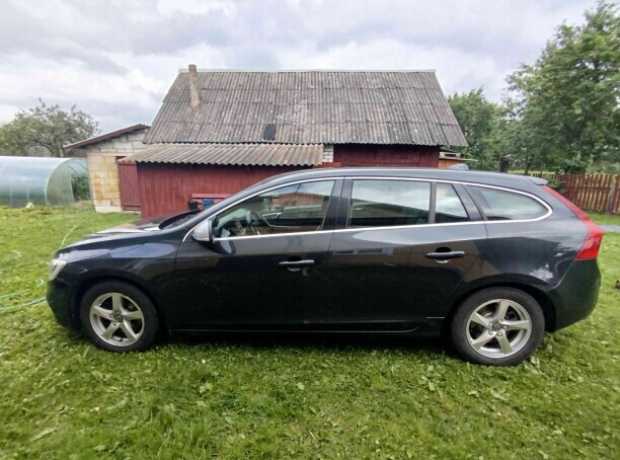 Volvo V60 I  Рестайлинг, 2016, пробег 230000 км