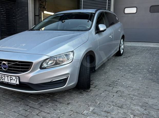 Volvo V60 I Рестайлинг