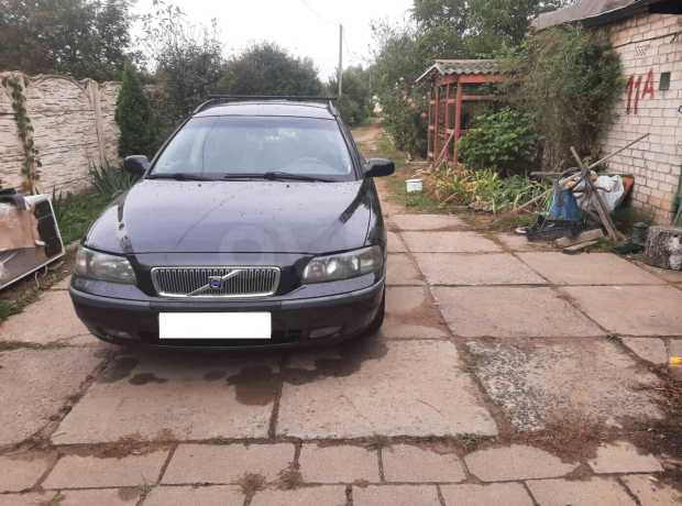 Volvo V70 II