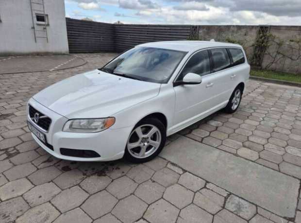 Volvo V70 III, 2013, пробег 290000 км