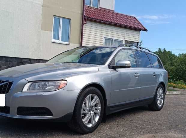 Volvo V70 III