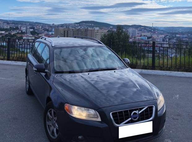 Volvo V70 III