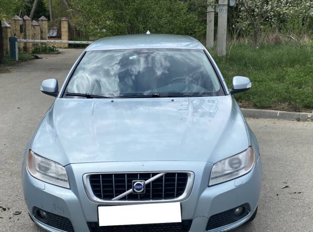 Volvo V70 III