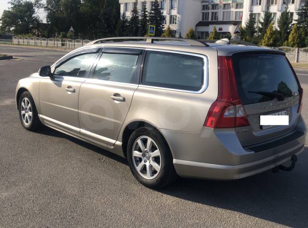 Volvo V70 III