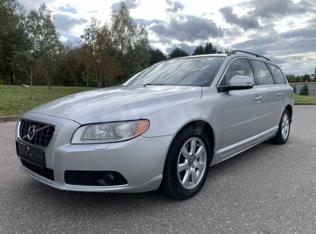 Volvo V70 III