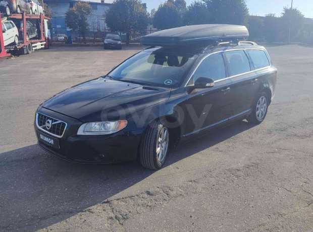 Volvo V70 III