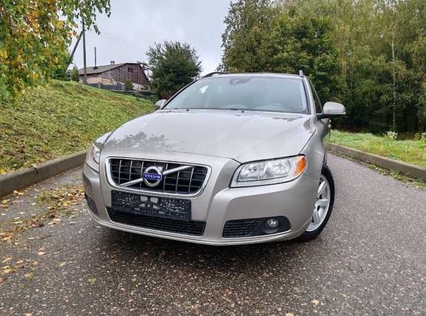 Volvo V70 III