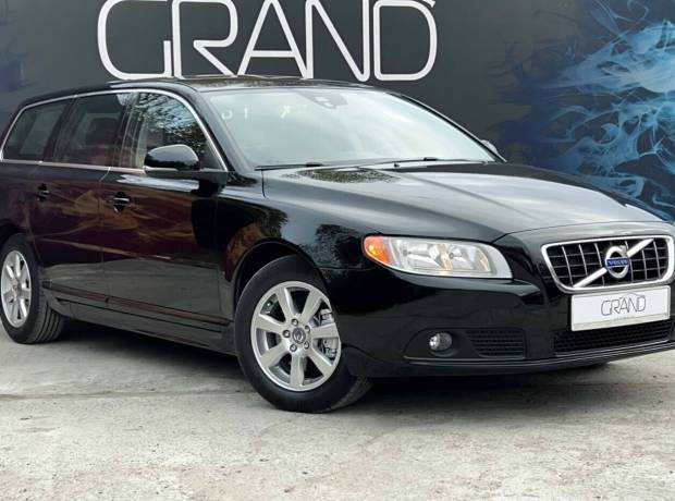 Volvo V70 III