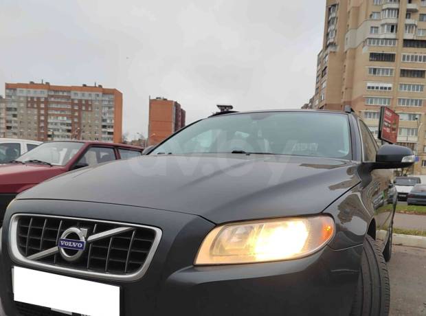 Volvo V70 III