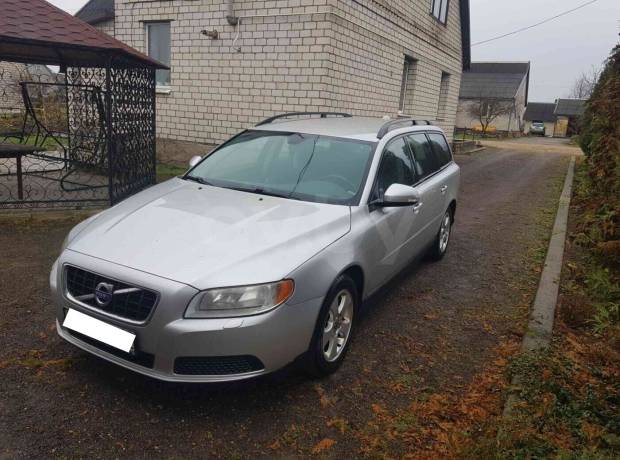 Volvo V70 III