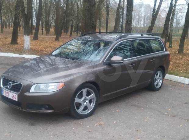 Volvo V70 III