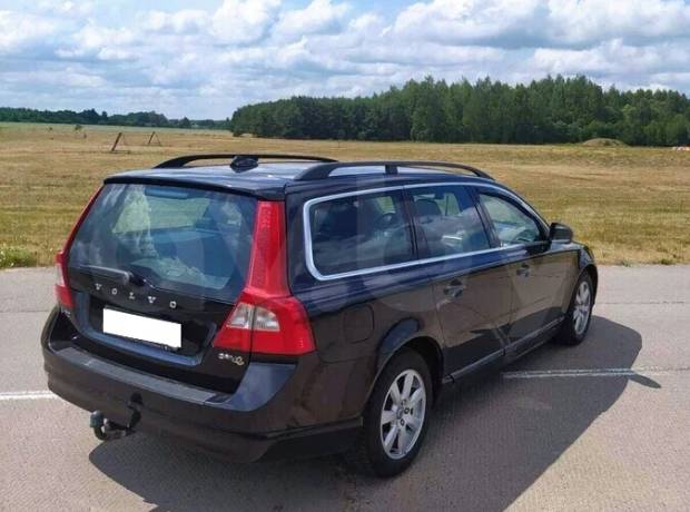 Volvo V70 III