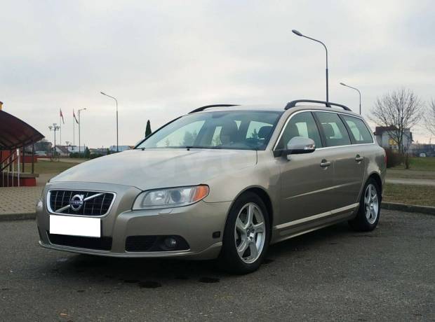 Volvo V70 III