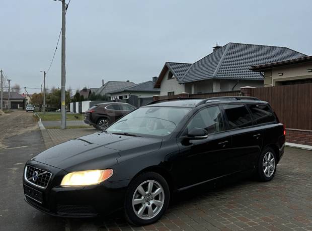 Volvo V70 III