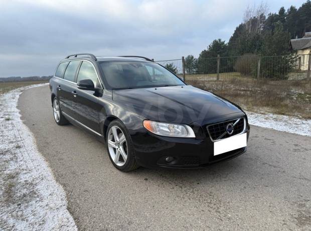 Volvo V70 III