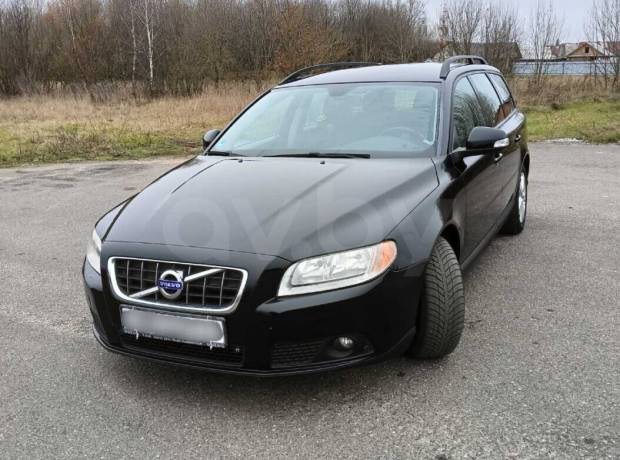 Volvo V70 III