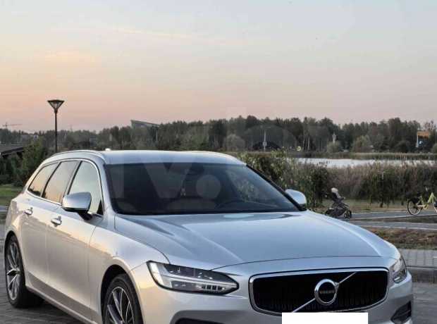 Volvo V90 II