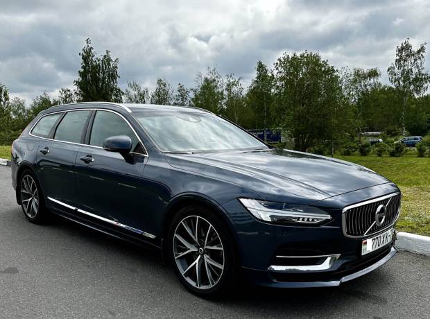 Volvo V90 II