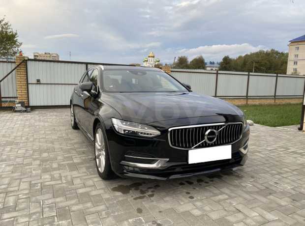 Volvo V90 II