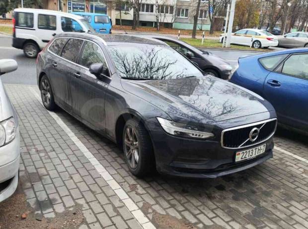 Volvo V90 II