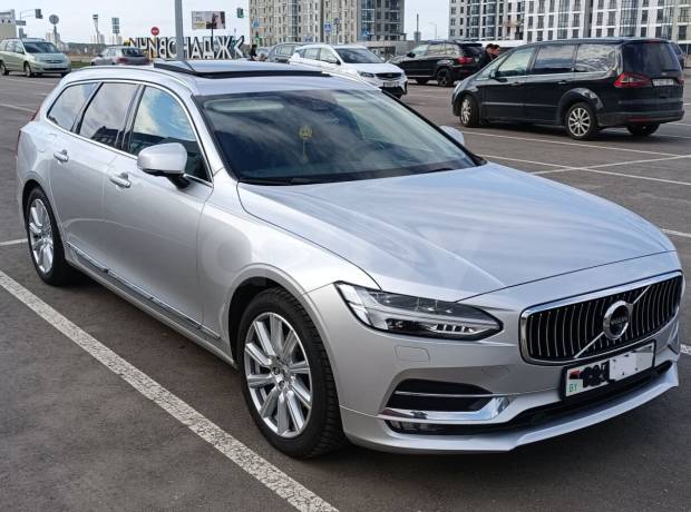 Volvo V90 II