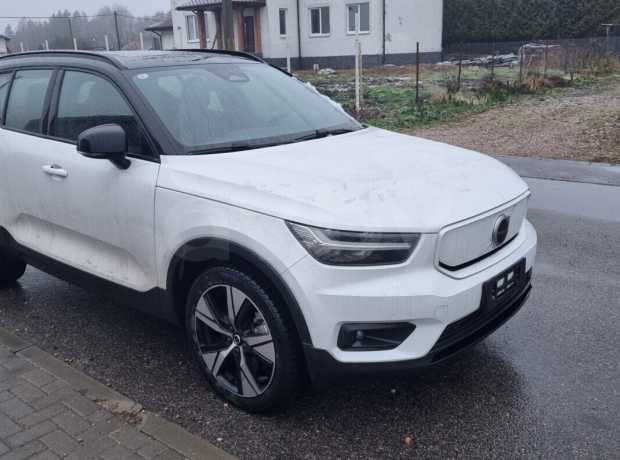 Volvo XC40 I