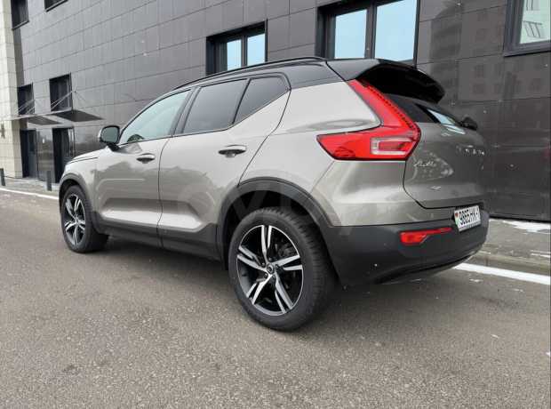 Volvo XC40 I
