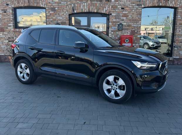 Volvo XC40 I