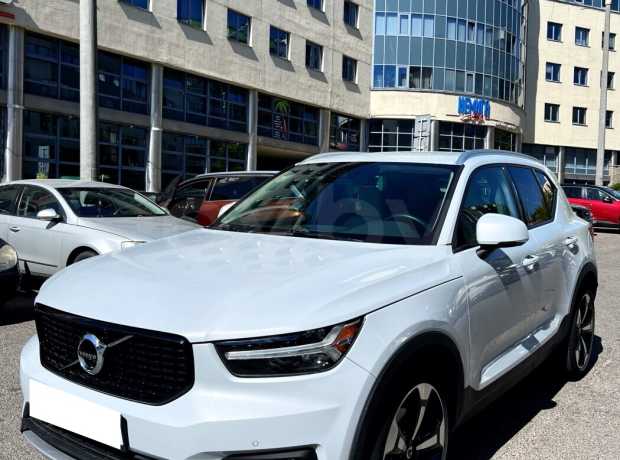 Volvo XC40 I