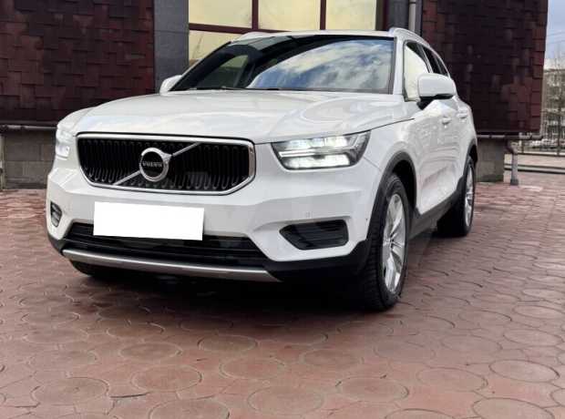 Volvo XC40 I