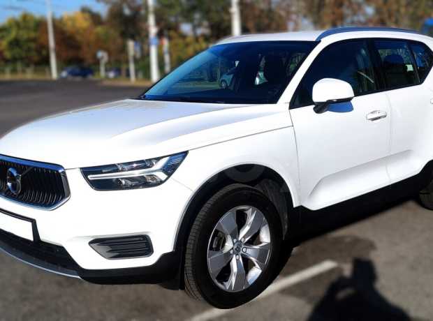 Volvo XC40 I