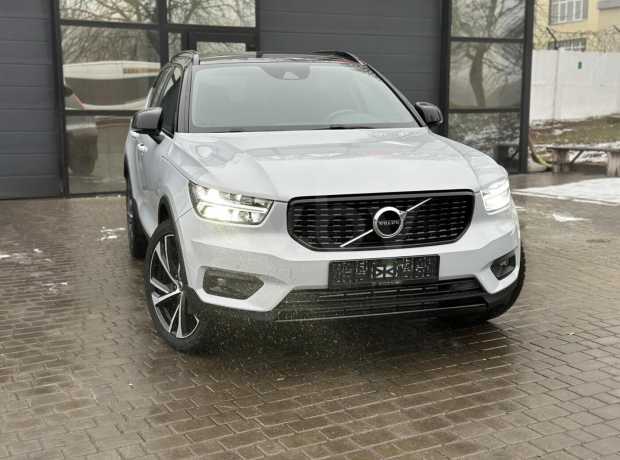 Volvo XC40 I