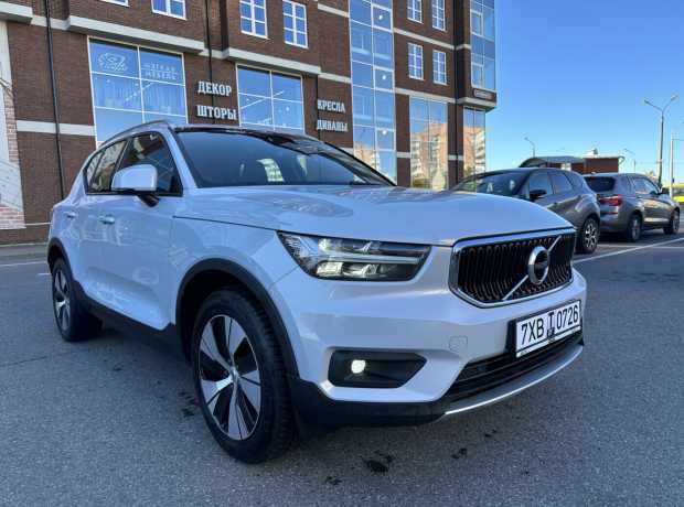 Volvo XC40 I