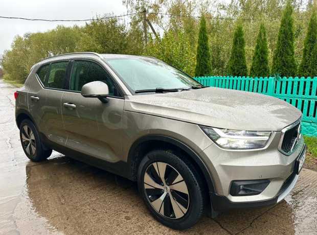 Volvo XC40 I