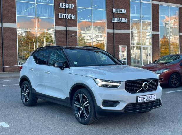 Volvo XC40 I