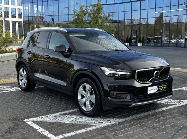 Volvo XC40 I