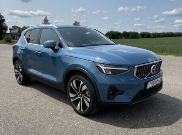 Volvo XC40 I  Рестайлинг, 2023, пробег 6800 км