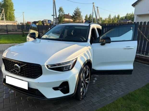 Volvo XC40 I  Рестайлинг, 2024, пробег 2000 км