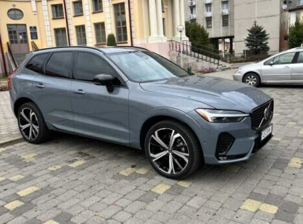 Volvo XC60 II  Рестайлинг, 2021, пробег 41700 км