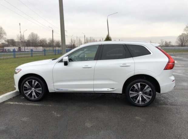 Volvo XC60 II  Рестайлинг, 2022, пробег 15000 км