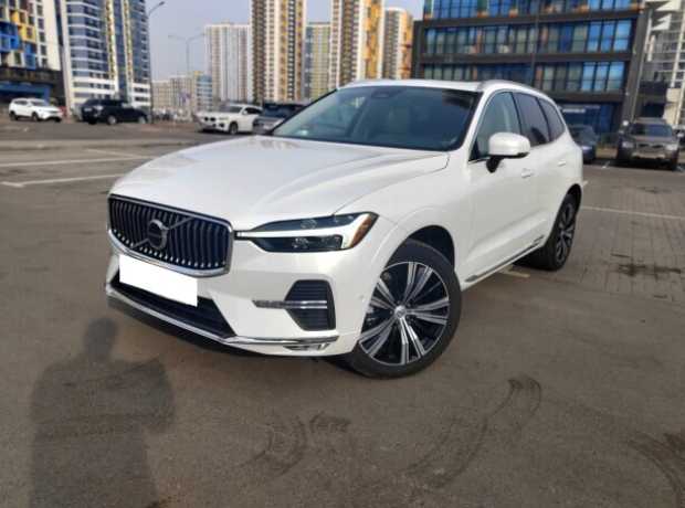 Volvo XC60 II  Рестайлинг, 2022, пробег 17000 км