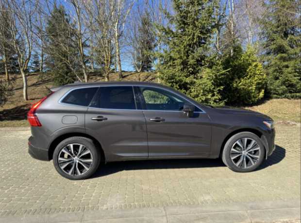 Volvo XC60 II  Рестайлинг, 2022, пробег 36000 км