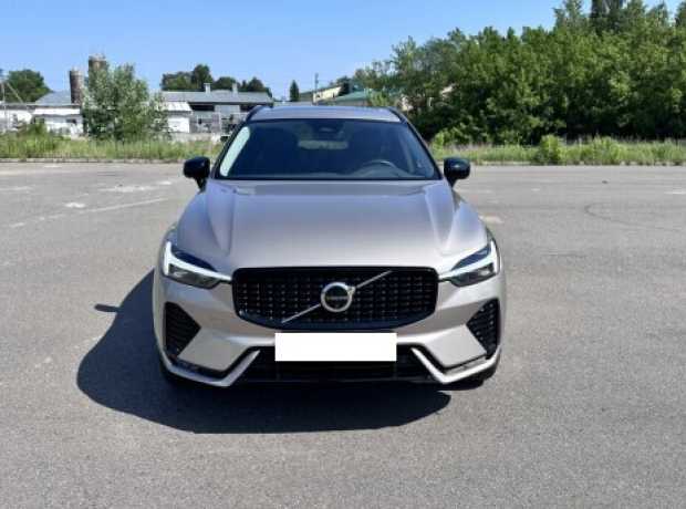Volvo XC60 II  Рестайлинг, 2023, пробег 19000 км